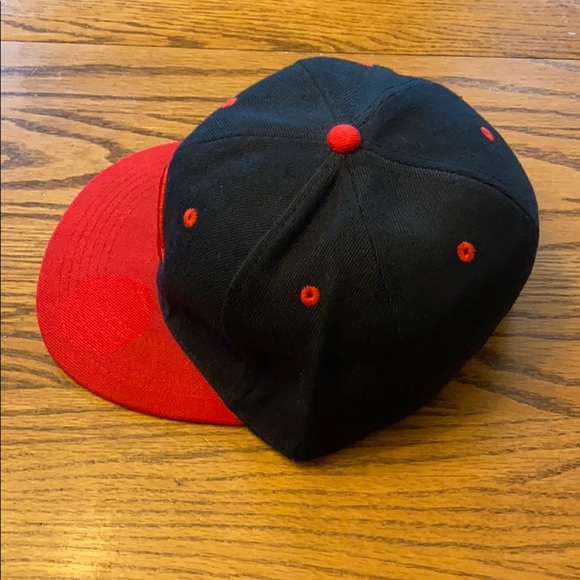 Cincinnati Reds Flatbill Hat - 7 1/2 (58cm) - Picture 2 of 6